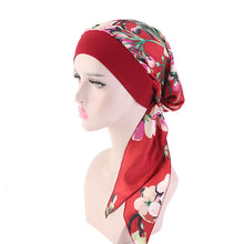 Load image into Gallery viewer, Printed Flowers Turban