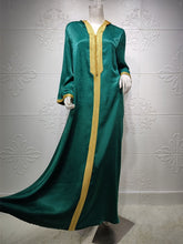 Load image into Gallery viewer, Hooded Arabic Abaya