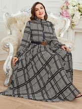 Load image into Gallery viewer, Long Sleeve Muslim Maxi Dress