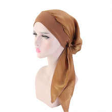 Load image into Gallery viewer, Printed Flowers Turban
