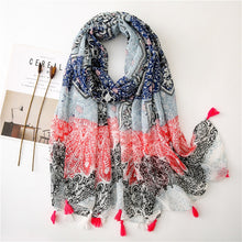 Load image into Gallery viewer, Daisy Floral Tassel Scarf
