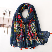 Load image into Gallery viewer, Daisy Floral Tassel Scarf
