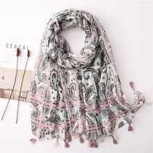 Load image into Gallery viewer, Daisy Floral Tassel Scarf
