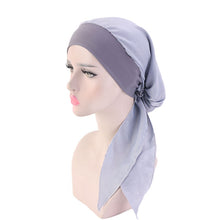 Load image into Gallery viewer, Printed Flowers Turban
