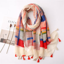 Load image into Gallery viewer, Daisy Floral Tassel Scarf

