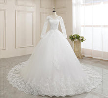 Load image into Gallery viewer, Vintage Wedding Dress
